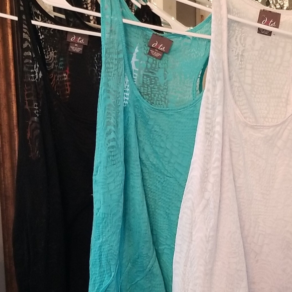 Lot of 4 dots tanks, xl - Picture 3 of 3